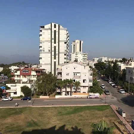 Luna Lara Antalia